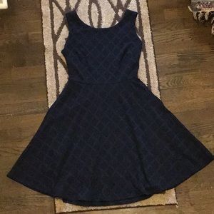 Le Lis blue texture dress